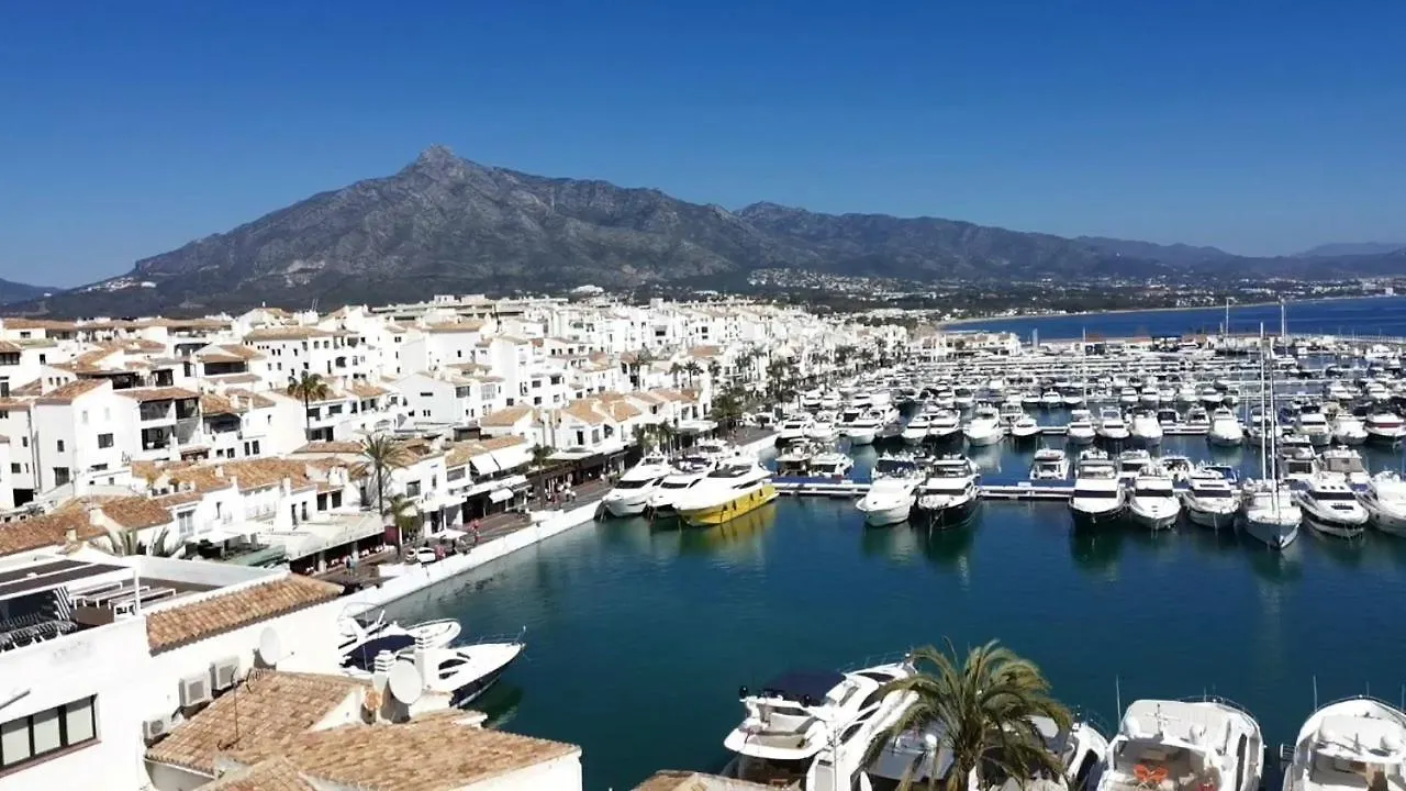 7 Ocean Point Apartment Sitio de Calahonda